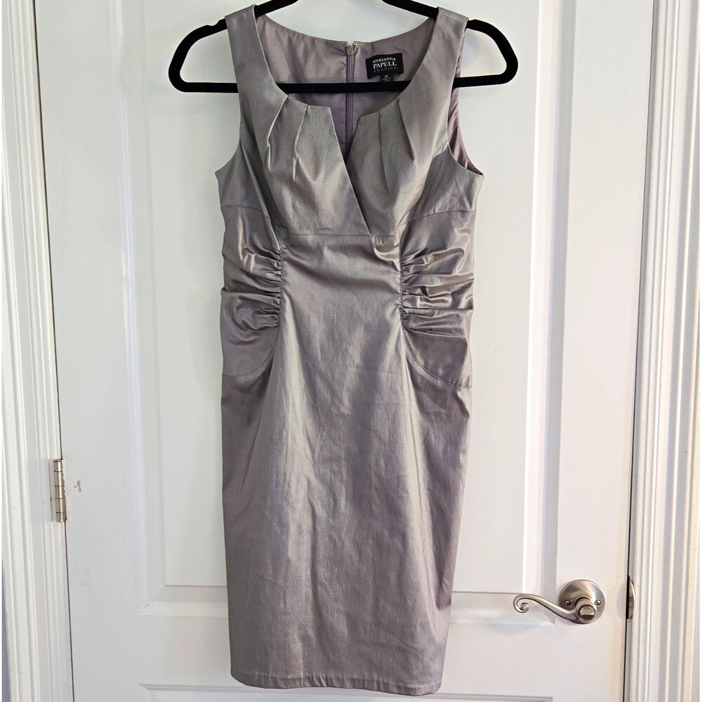 Adrianna Papell Gray Ruched Satin Sleeveless V-Neck Sheath Dress 6P Cocktail